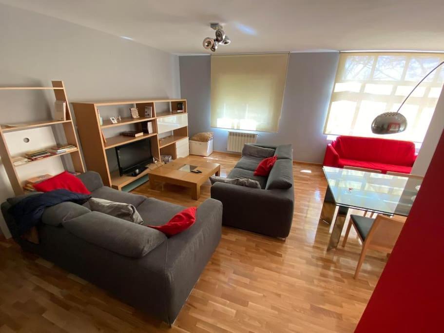 Buen Lugar Trabajo Y Familiar Appartement Ciudad Real Buitenkant foto